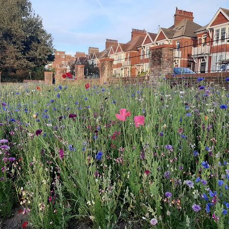 Bed and Breakfast Coastal Chic Bexhill-on-Sea Exterior foto